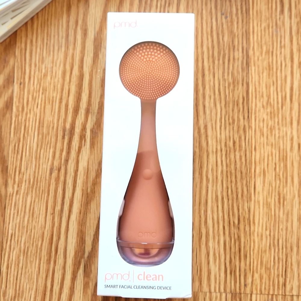 PMD Clean Smart Facial Cleansing Device